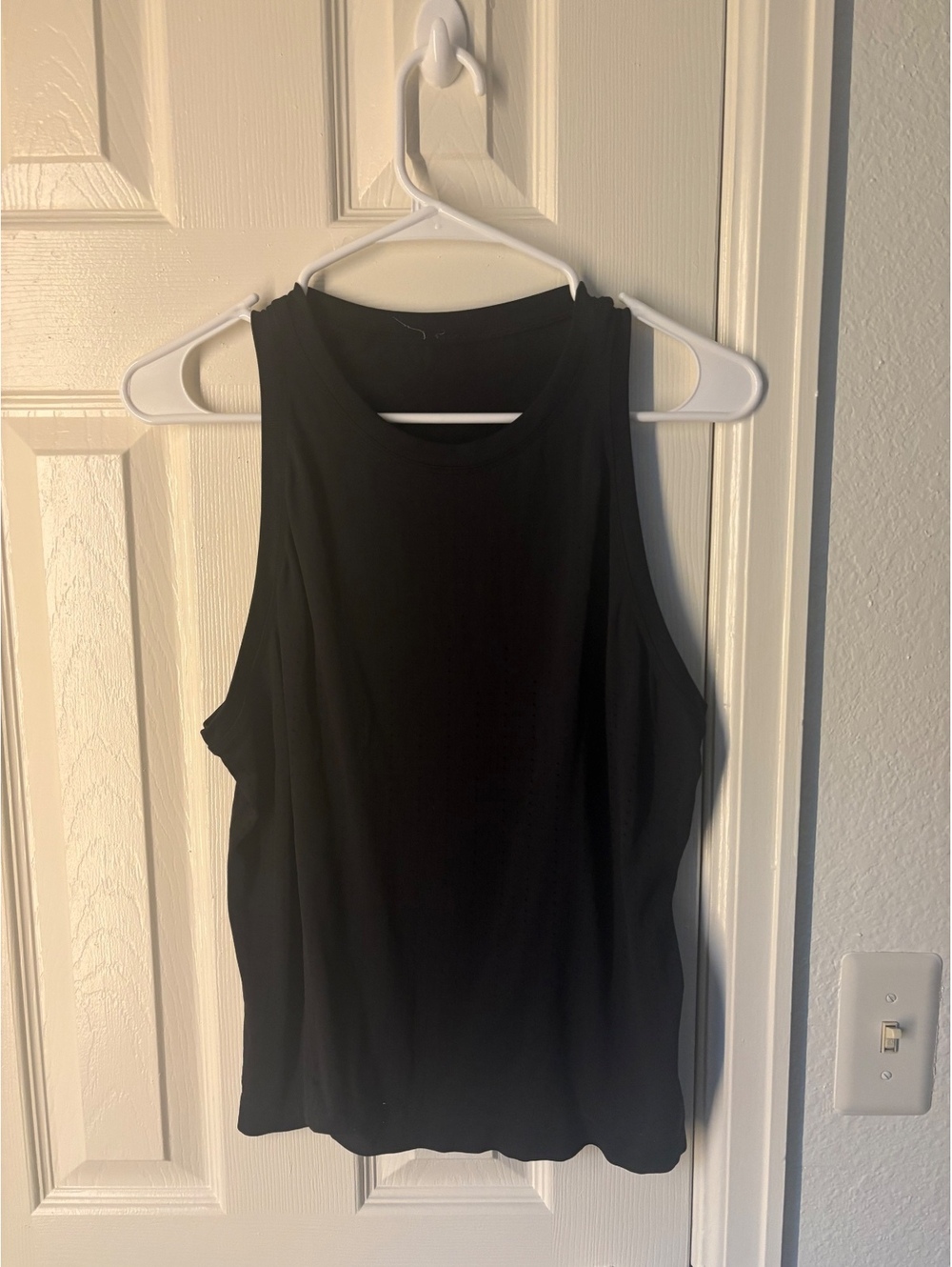 Black Women's Athletic Tank Top Size S